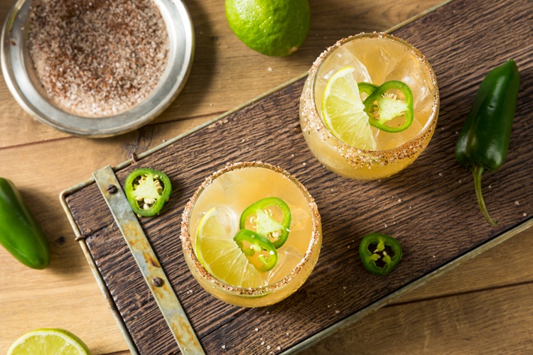 Homemade,Spicy,Jalapeno,Margarita,With,Lime,And,Tequila