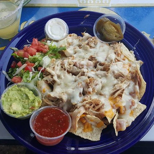 Julio's Cafe - Chicken nachos