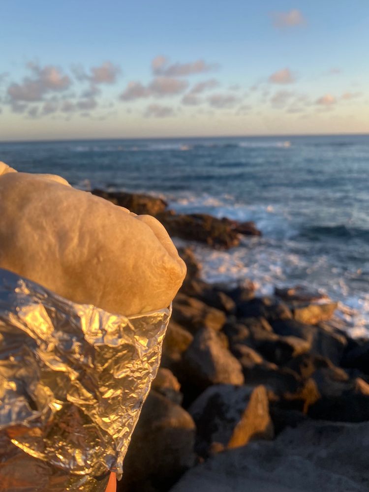 Burrito at the ocean