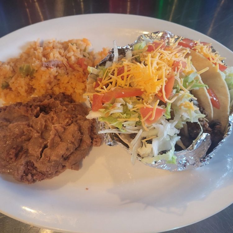 Chavelitas Restaurant - Taco Plate