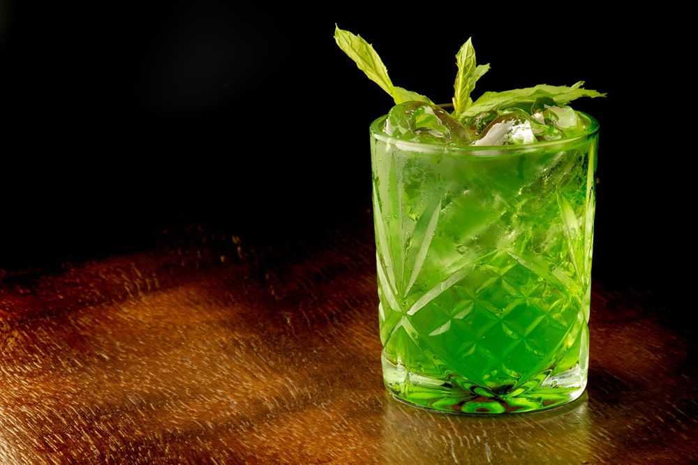 Refreshing,Mint,Green,Cocktail,With,Ice,Cubes,Front,View,On