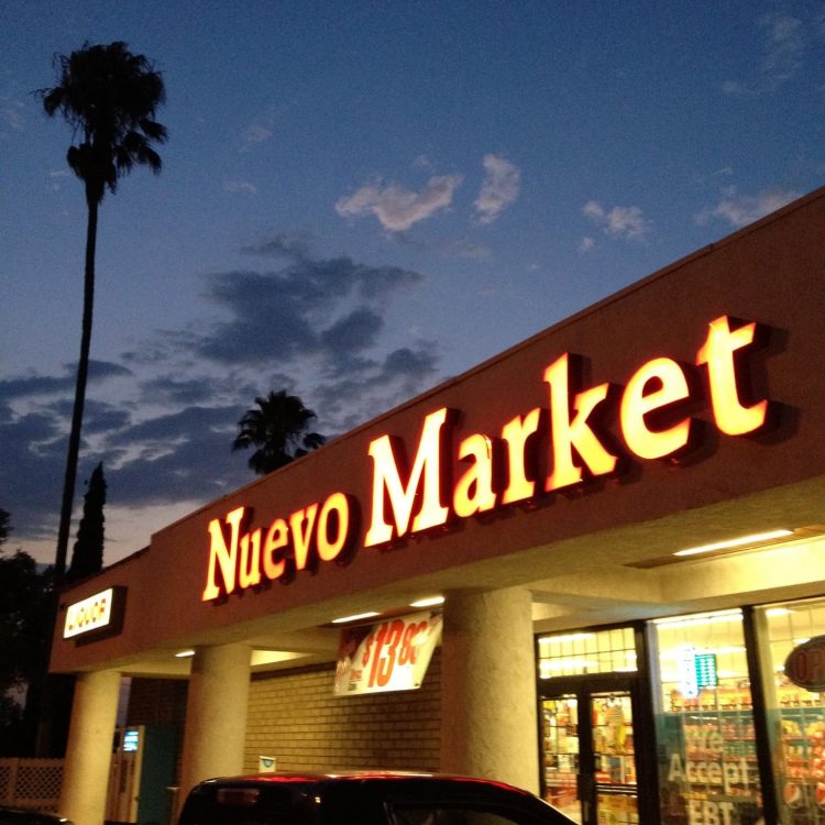 Nuevo Market Exterior