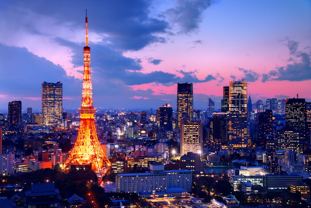 Tokyo,Tower,In,Tokyo,,Japan,At,Dusk.