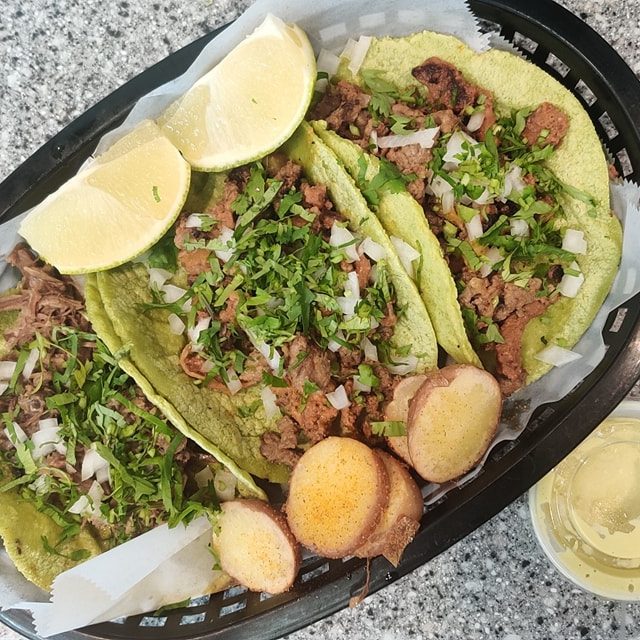 El Pueblito Taquerias - Tacos